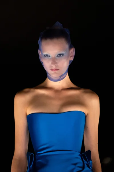 Look 98